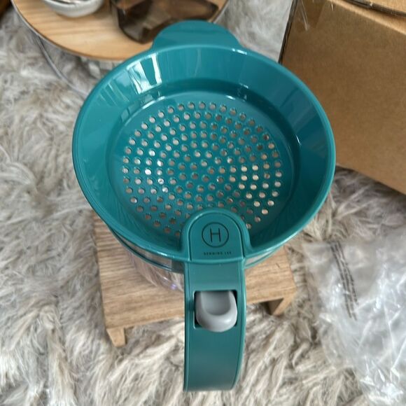 Henning Lee 4-Cup Gravy & Fat
Separator Brand New - Picture 9 of 16